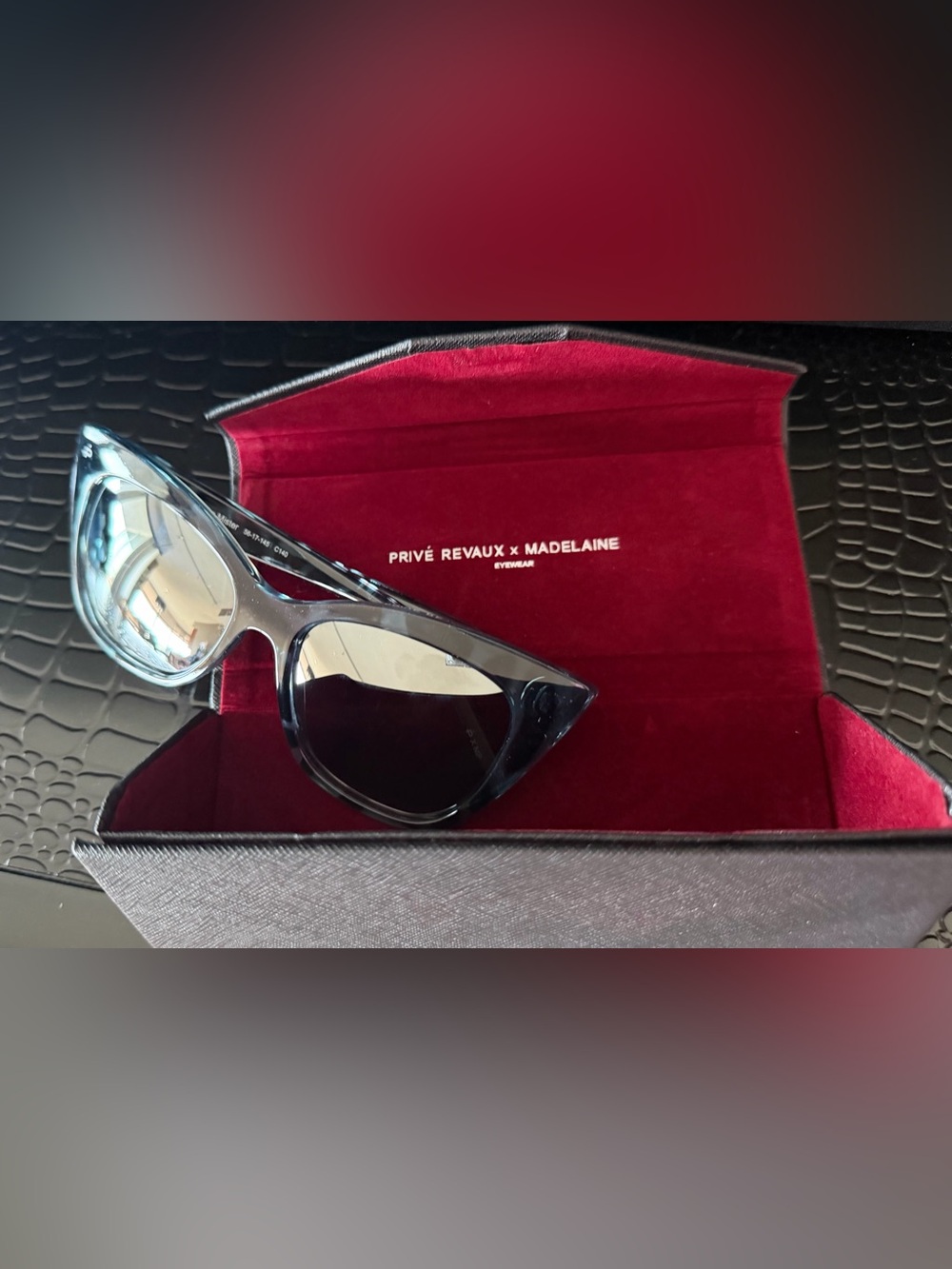 Privé Revaux x Madelaine Sunglasses in Smoke Gray &  Black - Polarized mirrored
